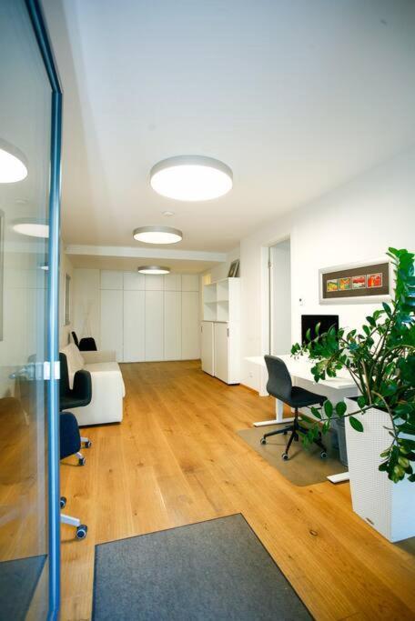 Top Central Apartment On Karlsplatz ウィーン エクステリア 写真